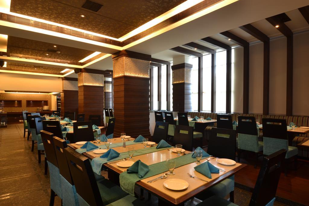 皇家克里夫酒店 坎普尔 外观 照片